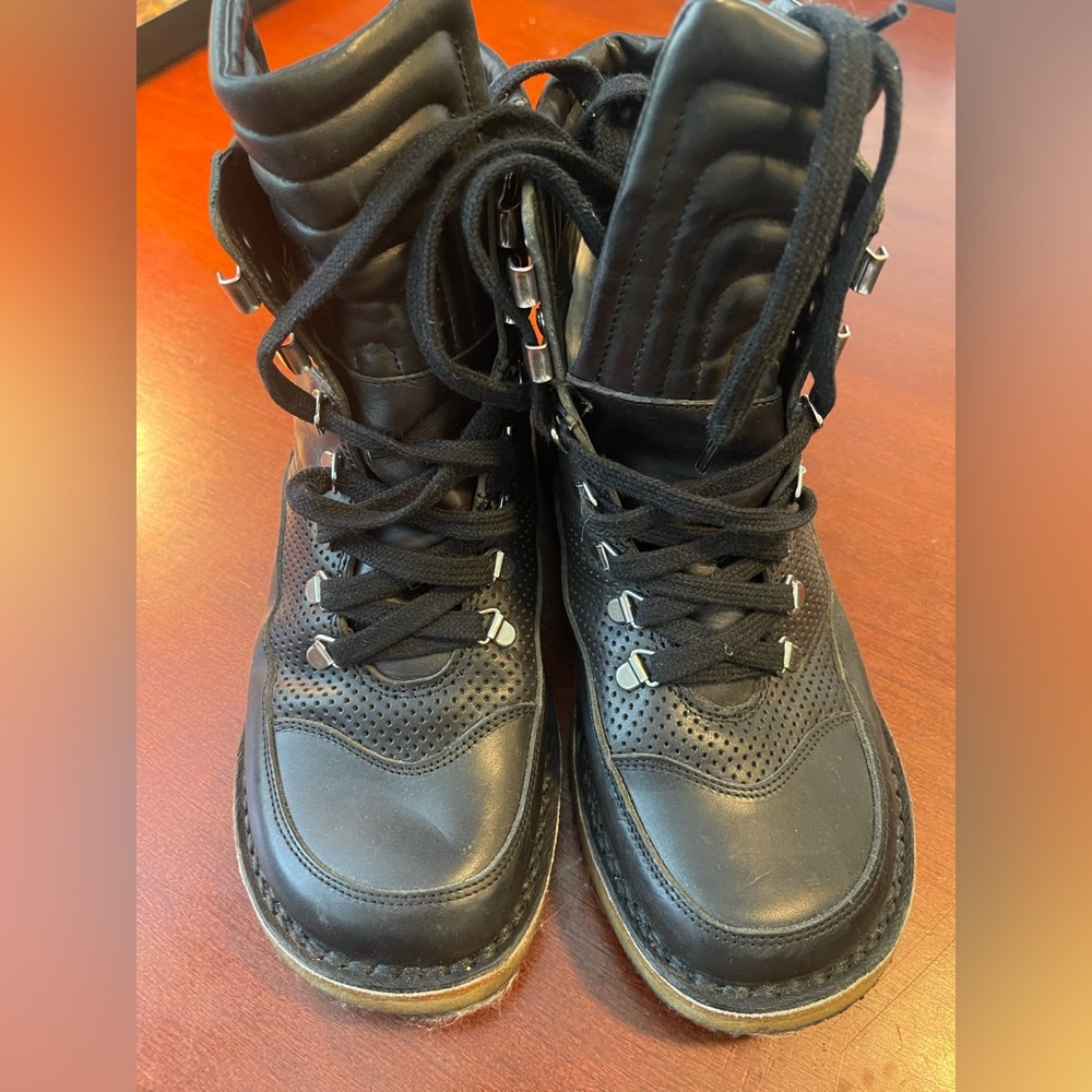 Swedish Hasbeens Big Tongue Boot, Black, 40